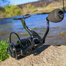 Load image into Gallery viewer, Fisherazade Gemsbuck Spinning Reel 4000